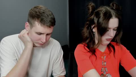 Lisa and Robert  i am online all days 900 am GMT3   online show from 16, 1, 2025