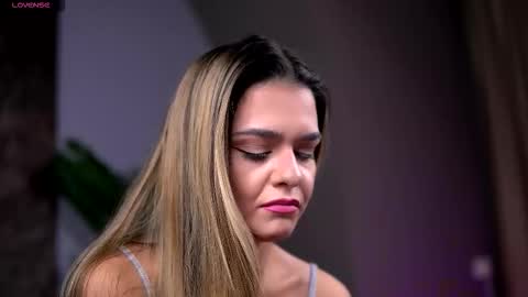 Roberta online show from 19, 10, 2025