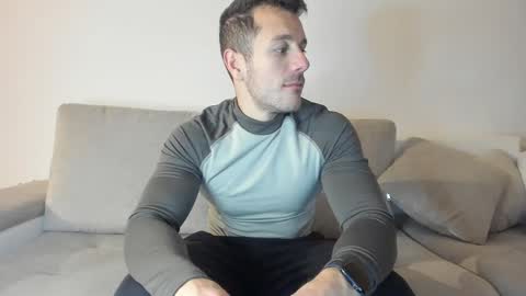 roberto4ever online show from 12, 2, 2025