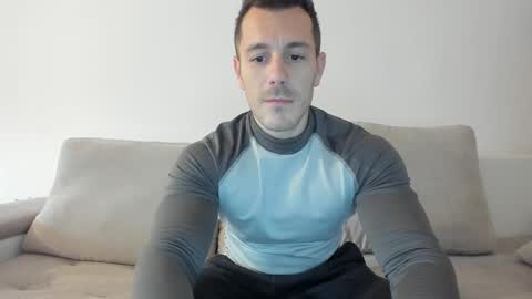 roberto4ever online show from 12, 3, 2025