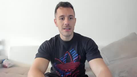 roberto4ever online show from 10, 4, 2026