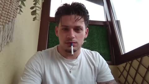 Snapshot of roberto_twink1 chatting on 18, 5, 2026 Roberto online show from 18, 5, 2026