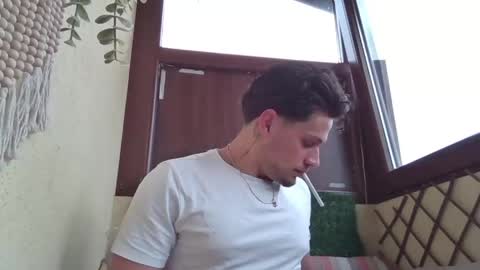 Snapshot of roberto_twink1 chatting on 21, 5, 2026 Roberto online show from 21, 5, 2026