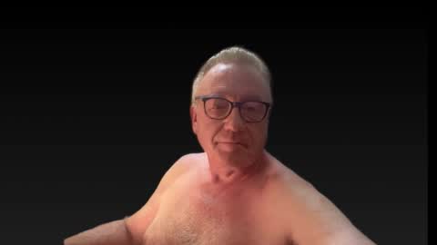 RobertTheRabbit online show from 17, 12, 2025