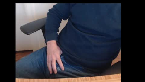 Snapshot of robidan6923 chatting on 12, 2, 2025 robidan6923 online show from 12, 2, 2025