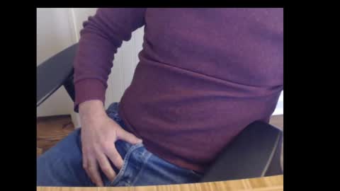 Snapshot of robidan6923 chatting on 6, 3, 2025 robidan6923 online show from 6, 3, 2025