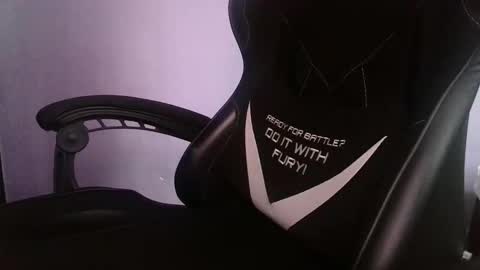 Snapshot of robikcz12 chatting on 5, 12, 2025 robikcz12 online show from 5, 12, 2025