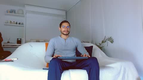 Snapshot of roby_millerr chatting on 3, 3, 2025 roby_millerr online show from 3, 3, 2025