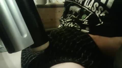 Snapshot of roccki999 chatting on 5, 10, 2025 Nick online show from 5, 10, 2025