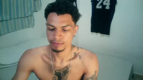 Snapshot of rocco99xx chatting on 23, 10, 2025 Rocco online show from 23, 10, 2025