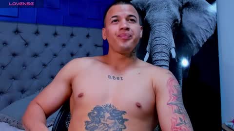 Snapshot of rocco_santos chatting on 11, 9, 2025 rocco_santos online show from 11, 9, 2025
