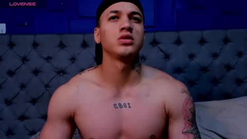 Snapshot of rocco_santos chatting on 16, 9, 2025 rocco_santos online show from 16, 9, 2025