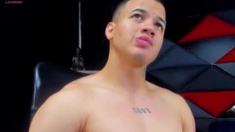 rocco_santos online show from 5, 2, 2026