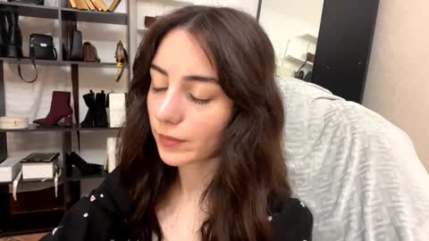 Snapshot of rochelgloff chatting on 27, 11, 2025 Marry online show from 27, 11, 2025