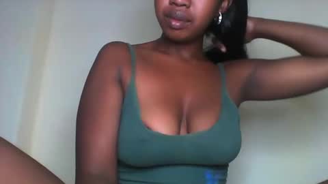 Snapshot of rochellinah chatting on 20, 3, 2026 rochellinah online show from 20, 3, 2026