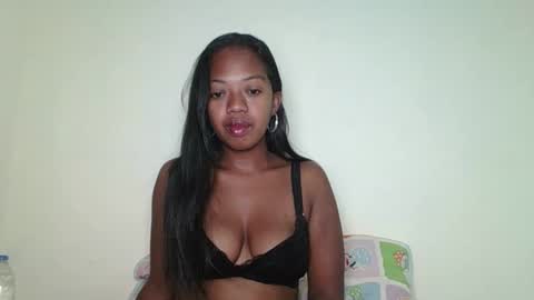 Snapshot of rochellinah chatting on 22, 4, 2026 rochellinah online show from 22, 4, 2026