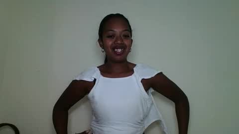 Snapshot of rochellinah chatting on 9, 5, 2026 rochellinah online show from 9, 5, 2026