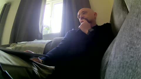 Joey online show from 28, 2, 2025