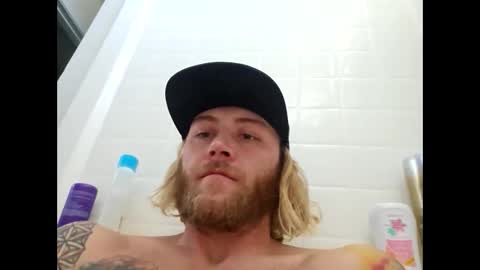 Snapshot of rockhardsurfers chatting on 3, 1, 2025 rockhardsurfers online show from 3, 1, 2025