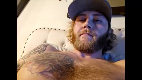 Snapshot of rockhardsurfers chatting on 1, 3, 2025 rockhardsurfers online show from 1, 3, 2025