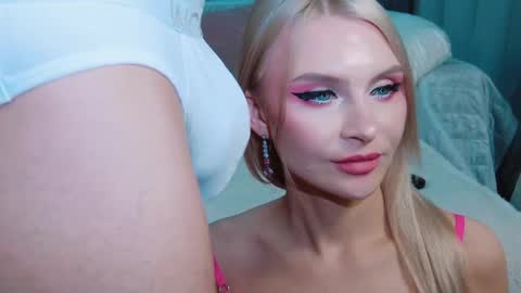 Lina and Den online show from 25, 11, 2025