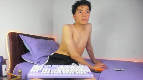 Snapshot of rofflust chatting on 24, 2, 2026 Roff Lust online show from 24, 2, 2026