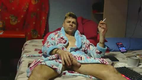 Banderas online show from 5, 3, 2026