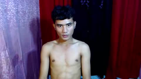 roianboyyy online show from 19, 5, 2026