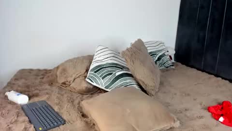 rojita30 online show from 18, 4, 2026