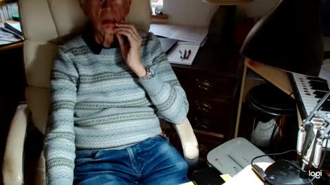 Snapshot of rolydawe chatting on 17, 10, 2025 rolydawe online show from 17, 10, 2025