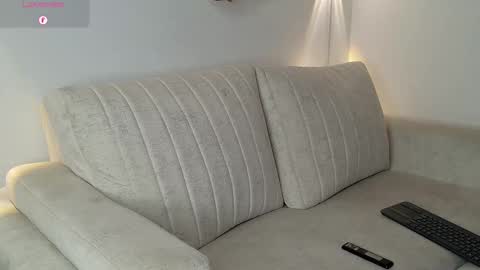 Snapshot of roman_lux chatting on 21, 11, 2025 Roman Lux online show from 21, 11, 2025