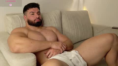 Snapshot of roman_lux chatting on 25, 11, 2025 Roman Lux online show from 25, 11, 2025