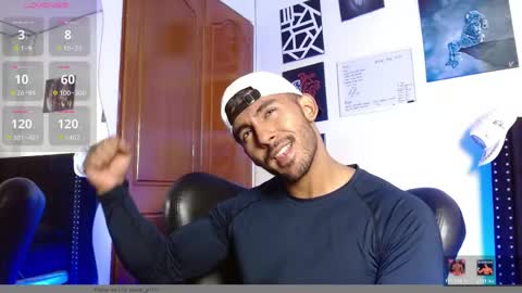 Snapshot of romanpearce_ chatting on 16, 5, 2026 Roman online show from 16, 5, 2026