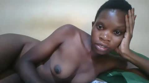 Snapshot of romantic2u4 chatting on 19, 5, 2026 Emma online show from 19, 5, 2026