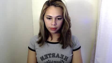 Snapshot of romantic_kath chatting on 18, 11, 2025 KATH online show from 18, 11, 2025