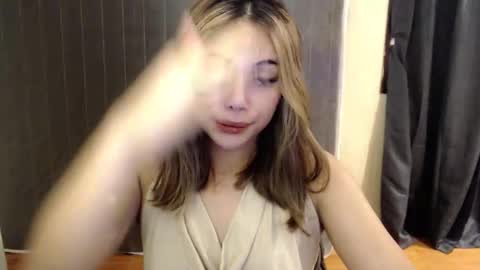 Snapshot of romantic_kath chatting on 2, 12, 2025 KATH online show from 2, 12, 2025