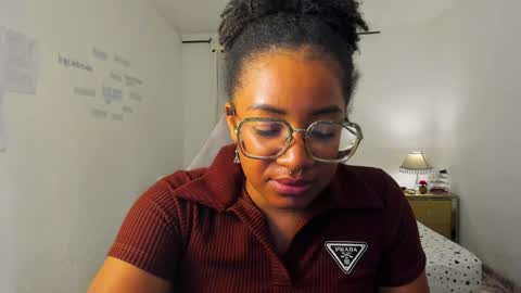 Snapshot of romantic_stargirl chatting on 2, 4, 2026 Is A Belle online show from 2, 4, 2026