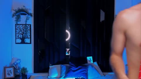 Romeo Ricci online show from 8, 2, 2025