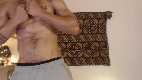 Snapshot of romeocolin_ chatting on 21, 4, 2026 R O M E O online show from 21, 4, 2026