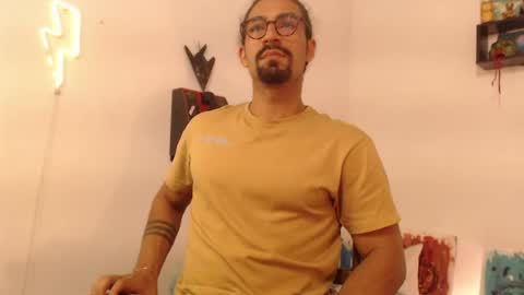 Snapshot of romeocolin_ chatting on 17, 6, 2026 R O M E O online show from 17, 6, 2026