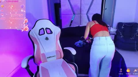 Snapshot of romyvega_ chatting on 13, 12, 2024 Romy Vega online show from 13, 12, 2024