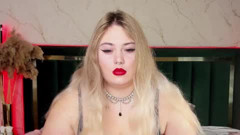 Chloe online show from 6, 3, 2025