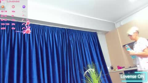 Rose online show from 4, 11, 2025