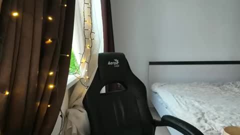 Rosali online show from 6, 11, 2025