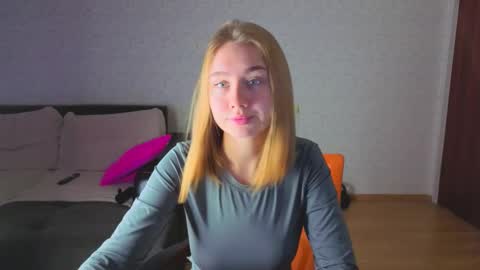 Snapshot of rosalina0230 chatting on 16, 12, 2025 rosalina online show from 16, 12, 2025