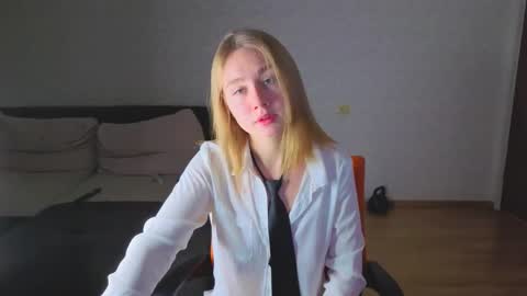 Snapshot of rosalina0230 chatting on 9, 1, 2026 rosalina online show from 9, 1, 2026