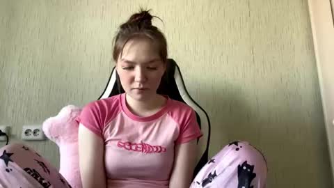 Snapshot of rosannafridley chatting on 22, 2, 2026 Rose online show from 22, 2, 2026