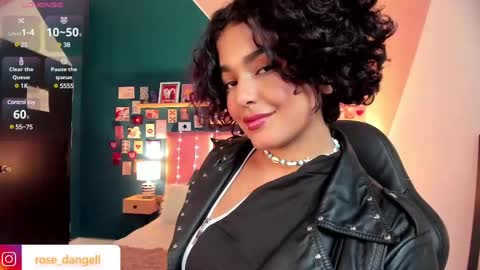 Rose online show from 25, 2, 2025