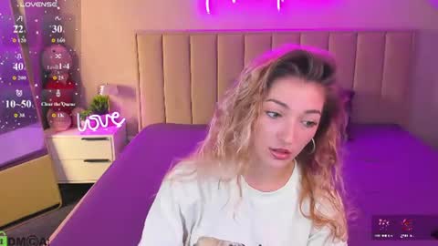 Kimberlly online show from 12, 7, 2026