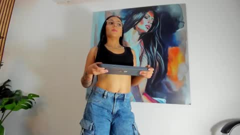 roseaurora online show from 18, 9, 2025